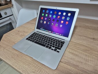 MacBook Air (13-inch, 2017) /Intel Core i5/8GB RAM/128GB SSD - 2