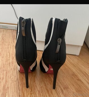 Kotnikove topanky - 2