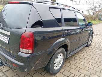 Predám Ssansyong textom 2.7xdi - 2