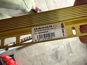 Schodová lišta - mosadzná, 2,5m - 2