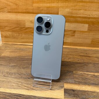 iPhone 15 Pro 256 GB natural titanium - 2