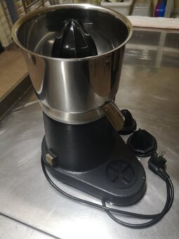 Odšťavovač citrusov - 2