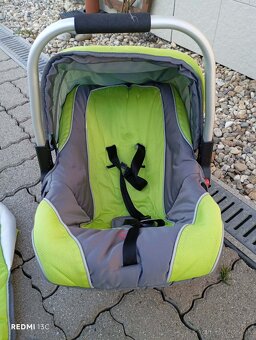 Detská autosedačka – vajíčko - 2