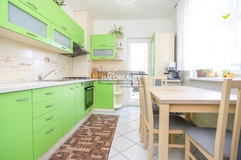 HALO reality - Predaj, trojizbový byt Považská Bystrica, SNP - 2