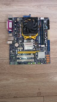 Predám základnú dosku foxconn - 2