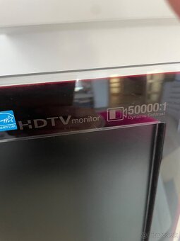 Monitor Samsung HDTV - 2