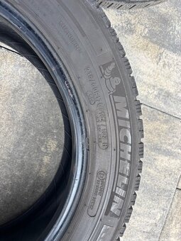 Celoročne pneu 215/60R17c - 2
