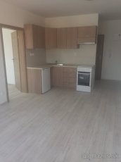 PRENAJOM 1,5 IZBOVY BYT DLHODOBO LACNO,DOBRA LOKALITA - 2