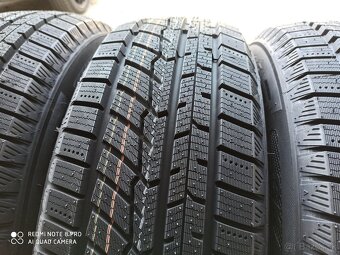 zimne pneu 215/50 R17 - 2