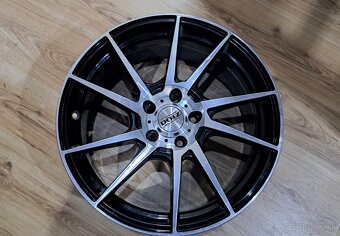 DOTZ 8J R18 disk - 2