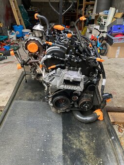 Predám motor 2.0 TDI - 2