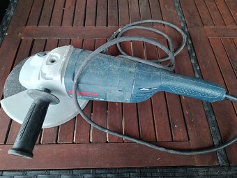 Predám uhlovu brusku 230 MM. - 2