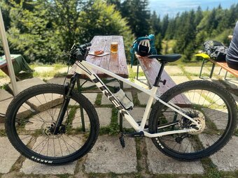 TREK Marlin 7 Gen 3 Crystal white 2024 - 2