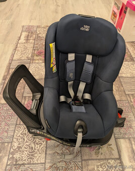 Otočná autosedačka Britax Romer Swingfix M i-Size - 2