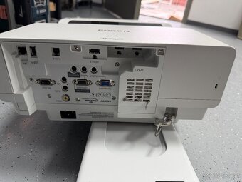 Epson EB-735F laserový projektor Full HD - 2