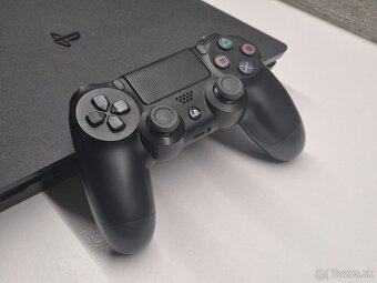 PlayStation 4 Slim 500GB - 2