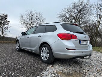 Predám Opel Astra J - 2