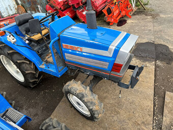 Malotraktor ISEKI TA250 s rotavátorom - 2