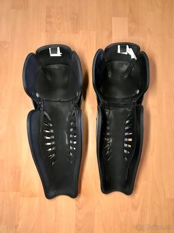 Chrániče holení Franklin. - 2