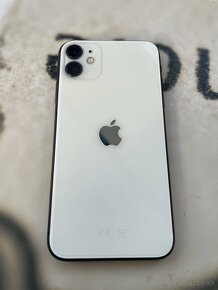 iPhone 11, 64gb na náhradné diely - 2