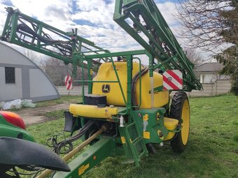 Na predaj postrekovač John Deere 732 - 2