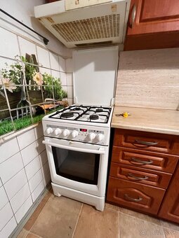 Plynovy sporak - 2