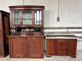 Starožitné drevené skrine - 2