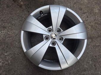 5x114,3 r17 ET41 x 6,5J elektróny originál SUPERB - 2