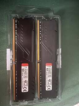 Predám 2x8 RAM HyperX Kingston. - 2