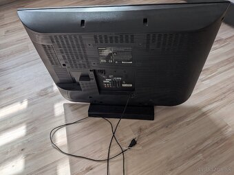 LCD tv Panasonic - 2