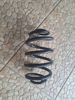 Zadná pružina Renault Thalia 1 - 2