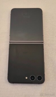 Samsung  Galaxy Z Flip 5 - 2