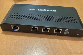 UBIQUITI EdgeRouter Lite + UBIQUITI Access Point Networks Un - 2