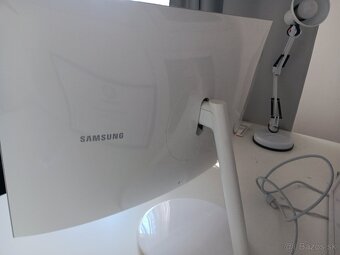 Monitor Samsung zakrivený - 2
