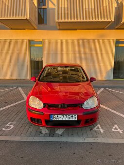 Volkswagen Golf Mk5 - 2