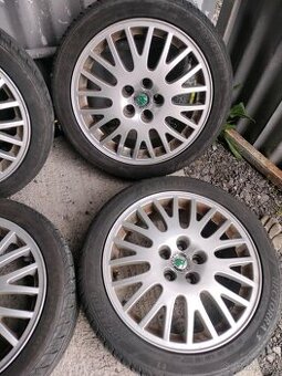 4ks alu disky orig. Škoda 5x100 r16 pneu 205/45 r16 5mm - 2