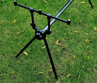 Stojan Giants Fishing Rod Pod Gaube 3 Rods - 2