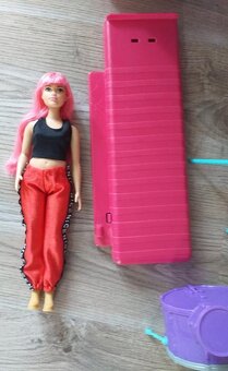Barbie domček Dom v Malibu, bábika Daisy zdarma - 2
