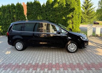 Volkswagen Sharan 1,4 TSi/ 110 Kw 7míst serviska benzín - 2