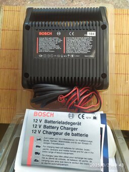 PREDÁM NABÍJČKU NA AUTOBATÉRIE BOSCH BATTMAX 6 . - 2