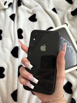 iPhone Xr - 2