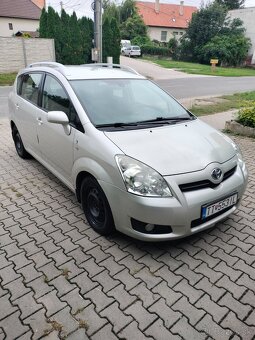 Predám Toyota Corolla Verso - 2