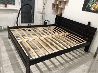 Posteľ 200x180 cm s matracmi a roštami - 2