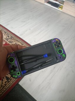 Nintendo Switch Lite nový kryt a baterka - 2