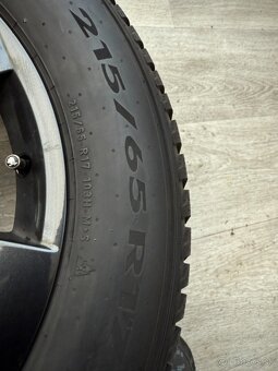 R17 ZIMNÍ KOLA KODIAQ NANUQ 215/65/17 DOT24 99/95% - 2
