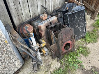 Predám použité diely na Zetor crystal - 2