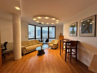 2 izbový zariadený  byt na dlhodobý prenájom v centre Trnavy - 2