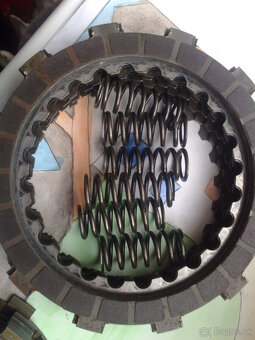 Lamely + plechy + pružiny na spojku KTM 125(2012) +450 (2€) - 2