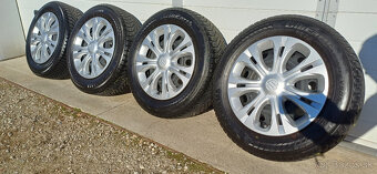 Predám ZIMNÚ SADU SUZUKI 5x114,3 ET50 215/60 r16 - 2