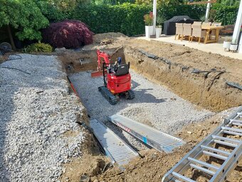 Vykopove práce MinibagerZB - 2